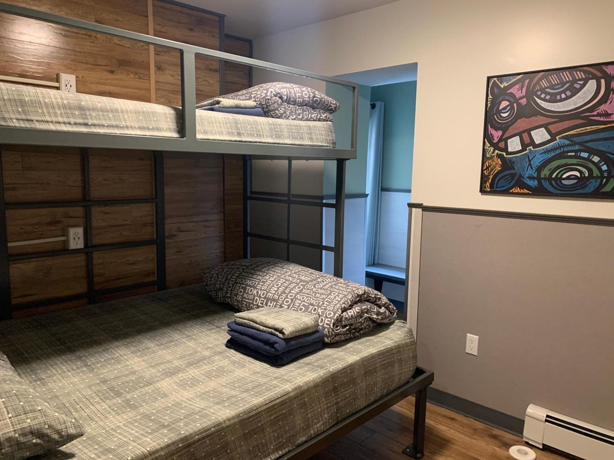 Jasper Downtown Hostel Экстерьер фото